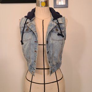 CI SONO DENIM SLEEVLESS BUTTON DOWN JACKET Size M